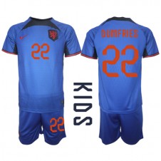 Nederland Denzel Dumfries #22 Bortedraktsett Barn VM 2022 Kortermet (+ korte bukser)
